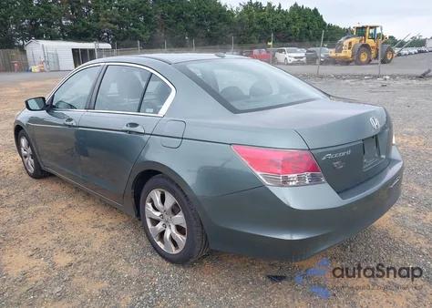 2008 Honda Accord 2.4 Ex-L z USA, uszkodzony, nr VIN 1HGCP26848A103513